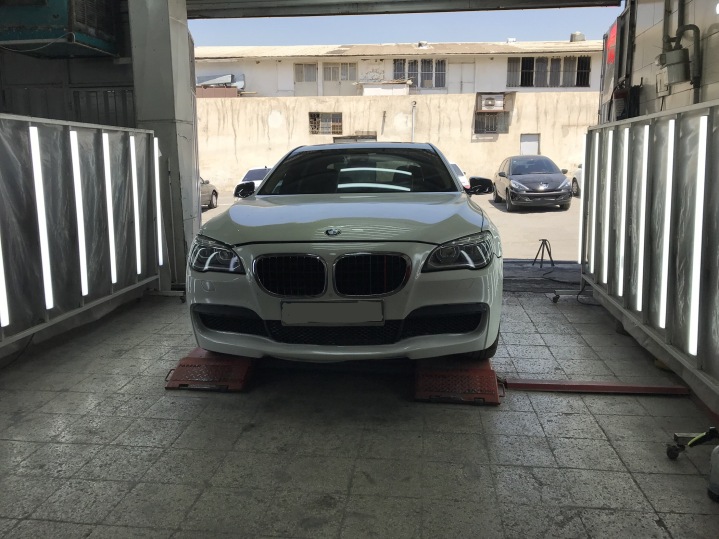  تشخیص رنگ خودرو BMW 